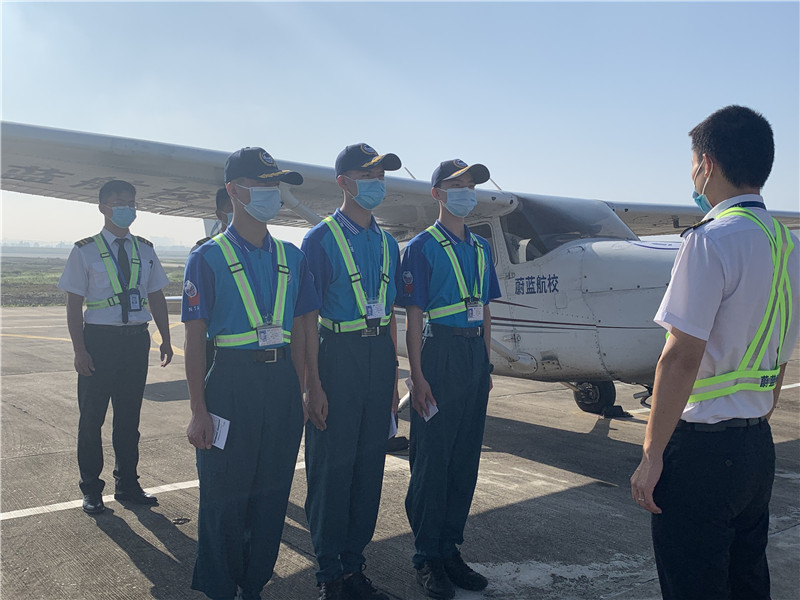 1632320906861709.jpeg 地面理论教学3.jpg