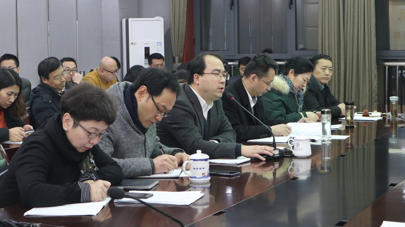 1546574865130779.jpeg 冯校长主持_调整大小.JPG