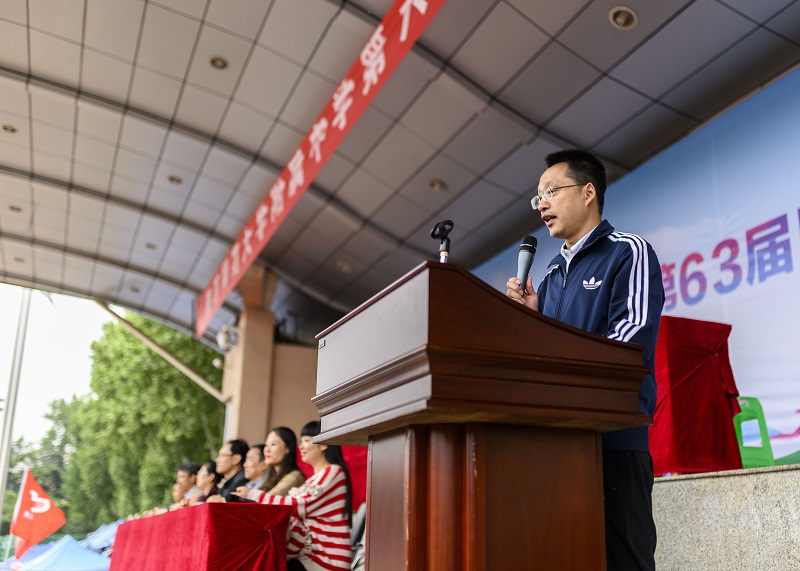 1556281667444904.jpeg 运动会闭幕式(修图)0426190013.jpg