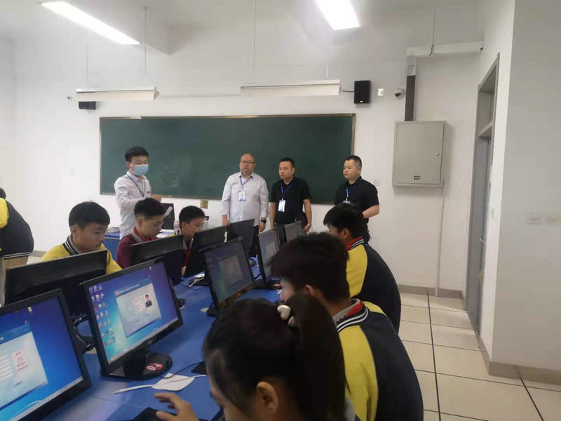 1621498347525257.jpeg 领导_1.jpg