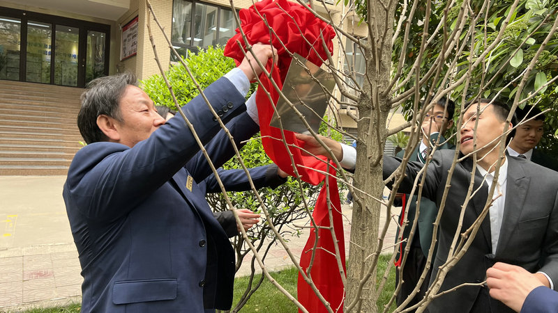 1648611861105965.jpeg 植树2 (2).jpg