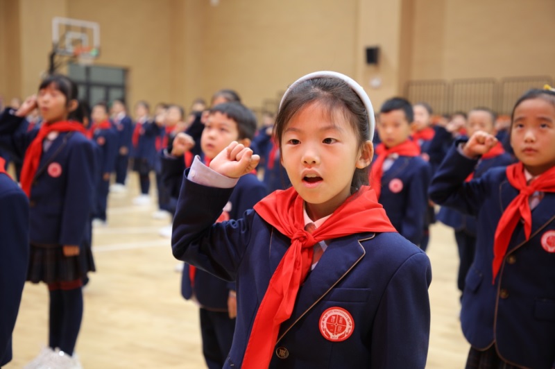 1697443557195227.jpeg 学生宣誓.jpg